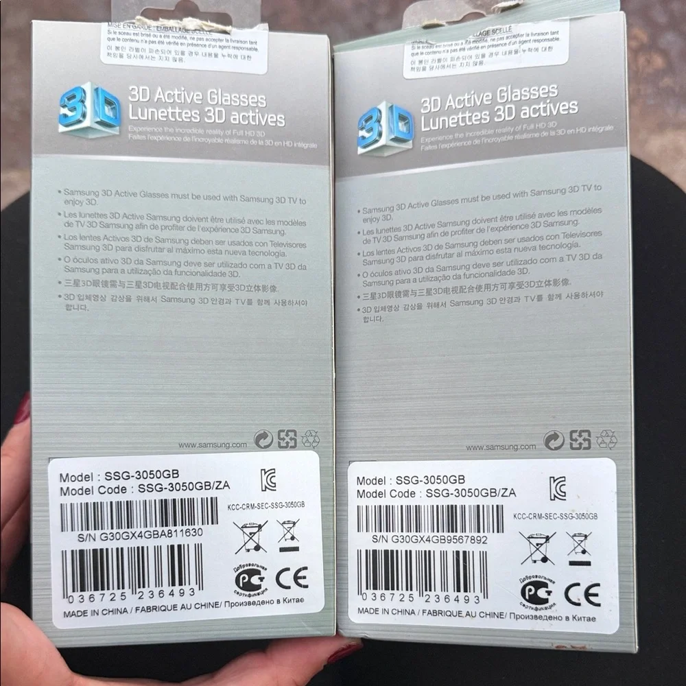 Samsung 3D Active Glasses in Blue Packaging